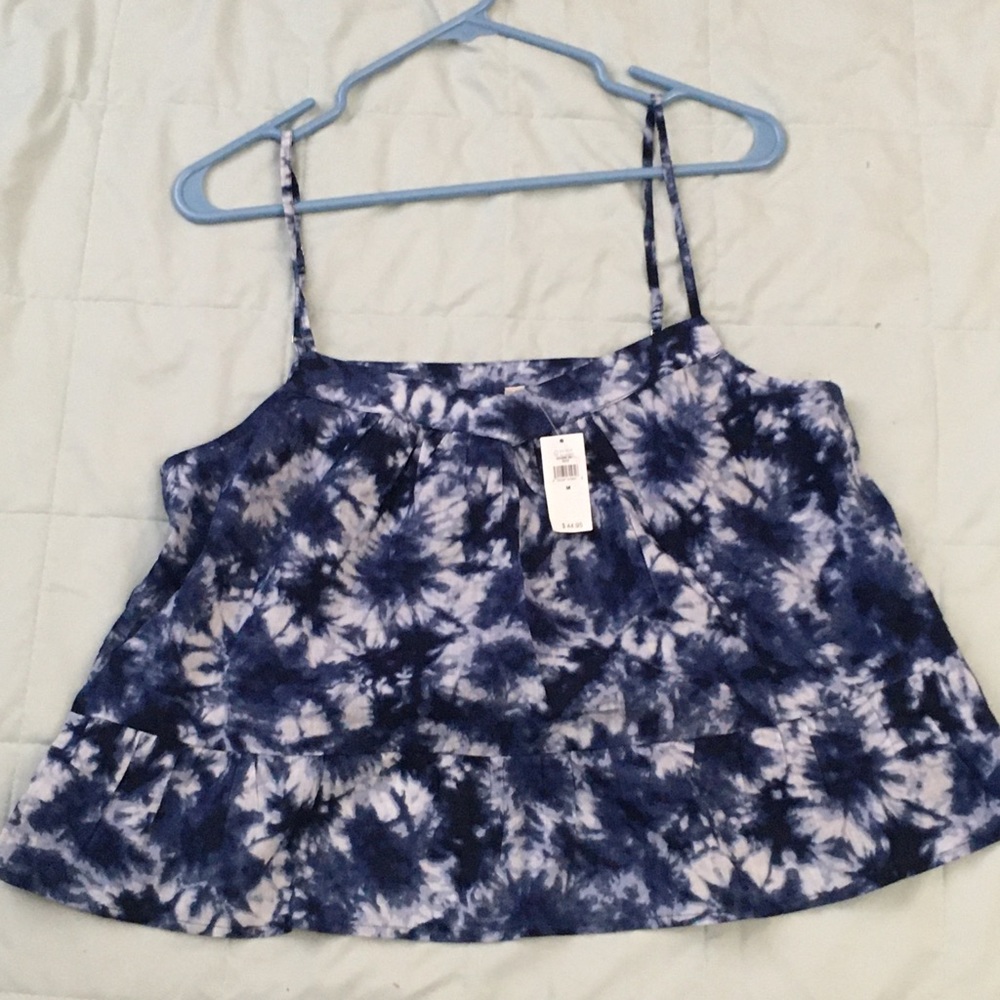 Woman’s gap tie dye blouse. Brand new with tags. - Picture 2 of 4